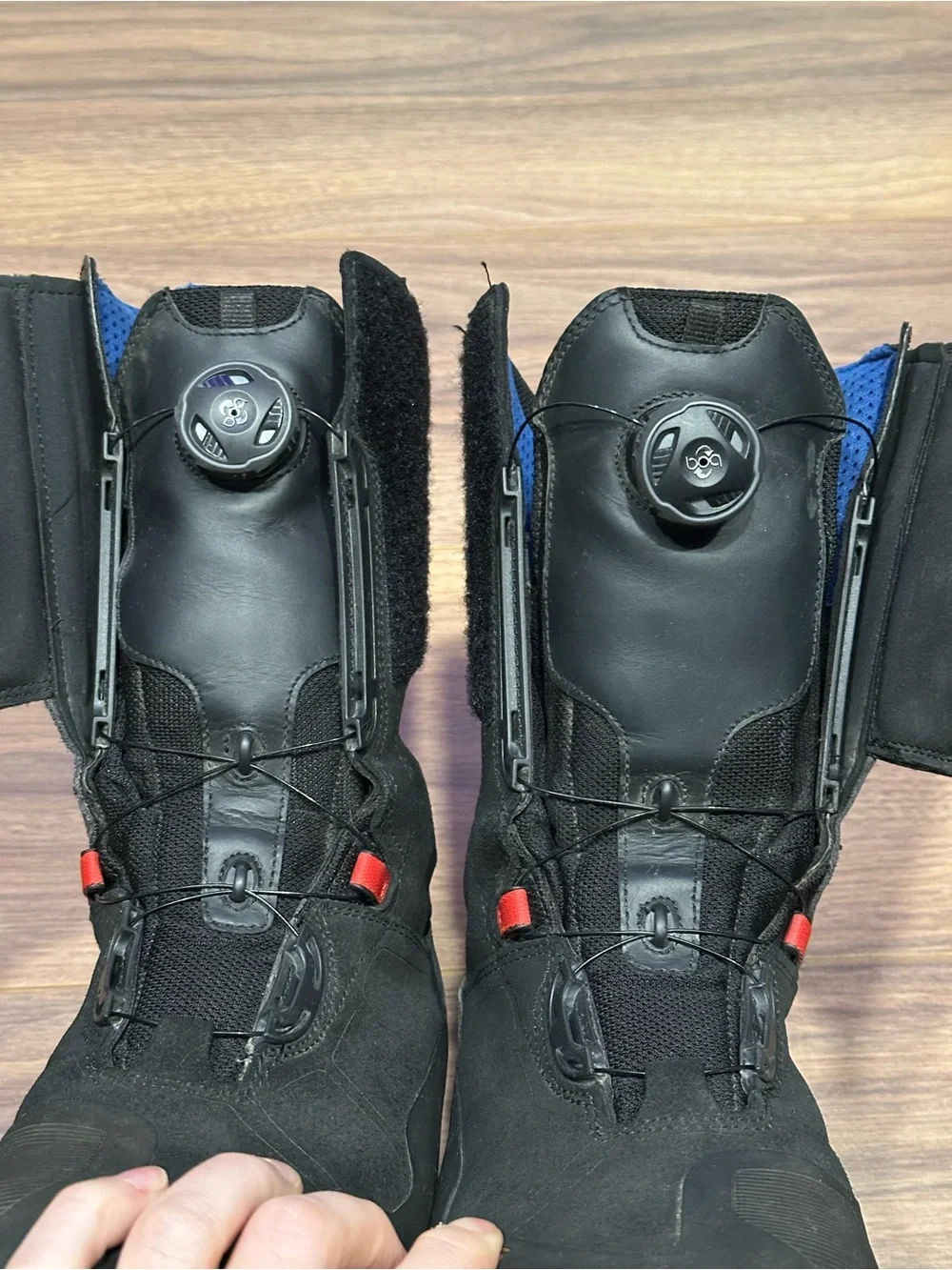 Rev’It Discovery GTX Boots in Black - Men’s Size 7